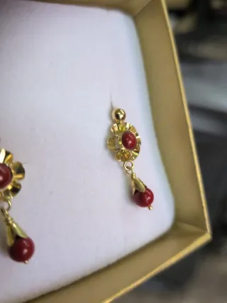 Pendientes Oro Corales Flor Niña