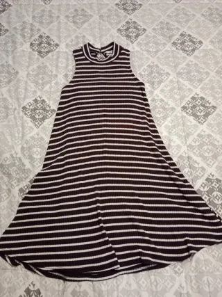 Vestido de rayas sin mangas