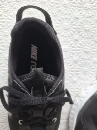 Scarpe Nike React bianche e nere