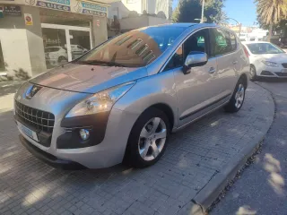 Peugeot 3008 2011