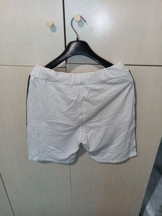 Pantaloncini bianchi con banda laterale