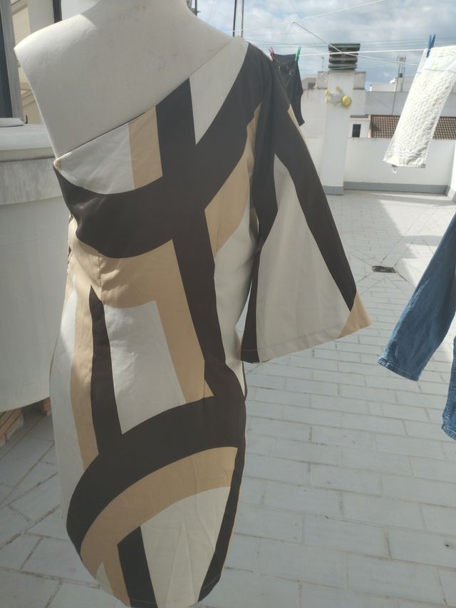 Vestido de raso talla M raso se adapta

