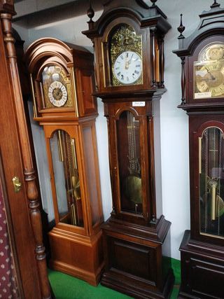 Relojes antiguos de pie