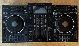 Pioneer XDJ-XZ DJ