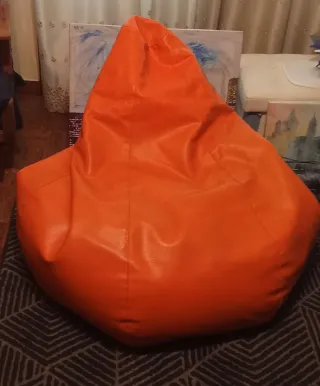 Fin de mes 
Puff pera naranja 80cm