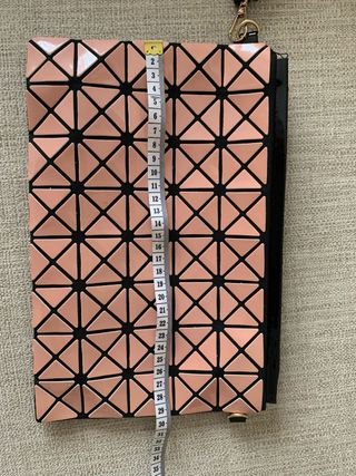 Bolso fino mano/cruzado rosa y negro