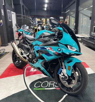 BMW S1000RR Azul y Negra