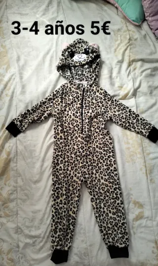 Ropita varia de bebé seminueva y barata, 5€/15€