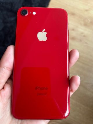 iPhone 8 rosso