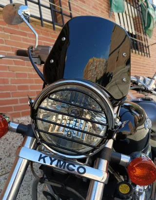 Moto Kymco Venox 250 Negra