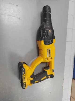 Martillo Percutor Dewalt 18V