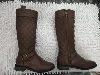 Botas altas niña marrones acolchadas
