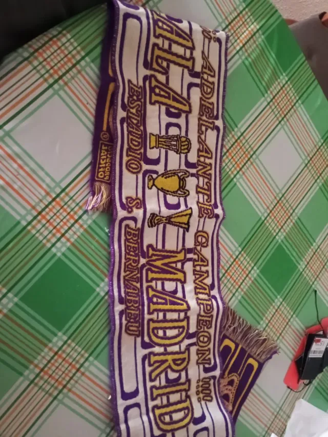 Bufanda Real Madrid Campeón Bernabéu
