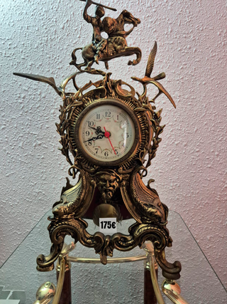 Reloj antiguo de bronce