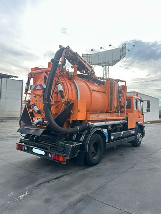 Camión desatascos y vacío MAN Hellmers 2004