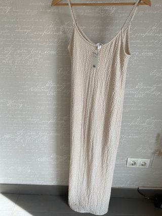 Vestido H&M Beige Talla M sin estrenar