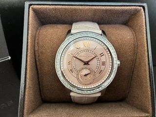 Reloj Michael Kors MK2446 Rosa, excelente estado.