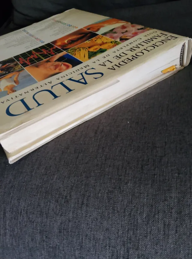 Enciclopedia familiar de la salud lTapa Dura