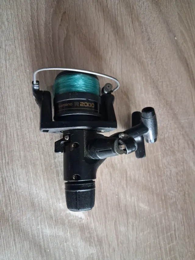 Carrete Shimano R 2000 Ligero
