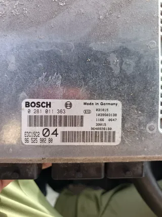 Centralita BOSCH EDC15C2 0 281 011 363