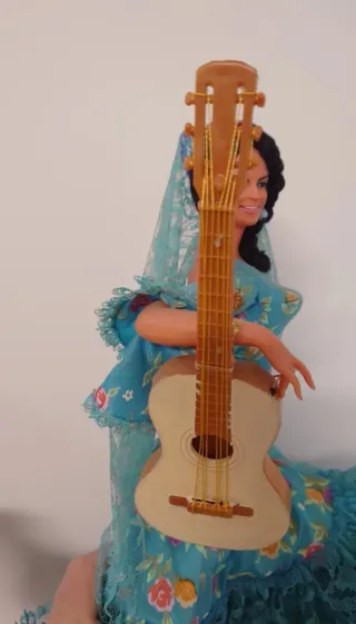 Muñeca Marin Chiclana Cartel de Abril serie 0