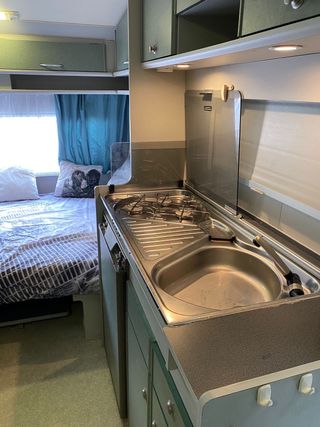 Caravana Beyerland 430 < 750kg con Documentación