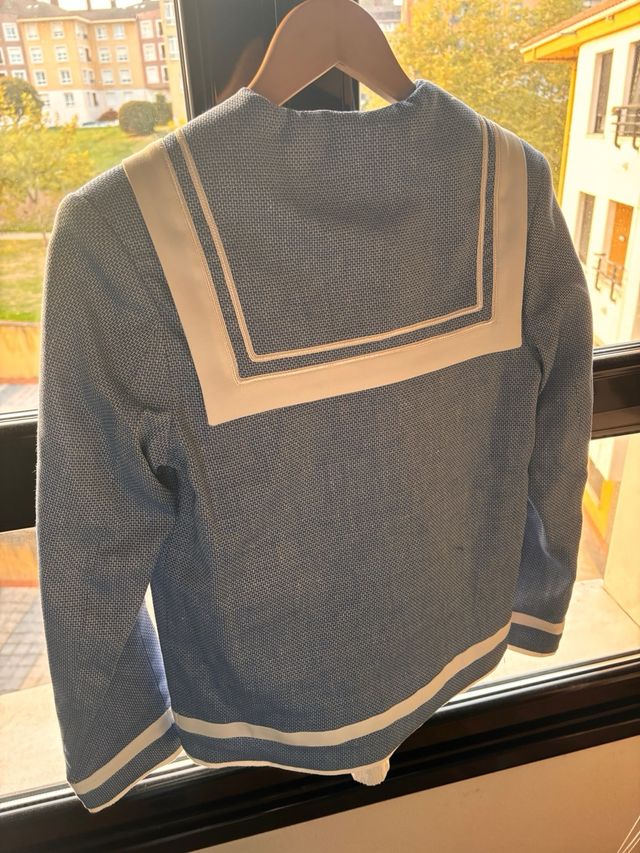 Traje comunión Tizzas azul y blanco sin estrenar