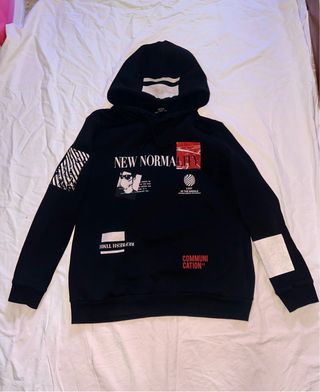 Sudadera Bershka New Normality Talla M