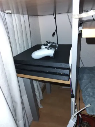 PS4 Pro (PlayStation 4 Pro) Negra