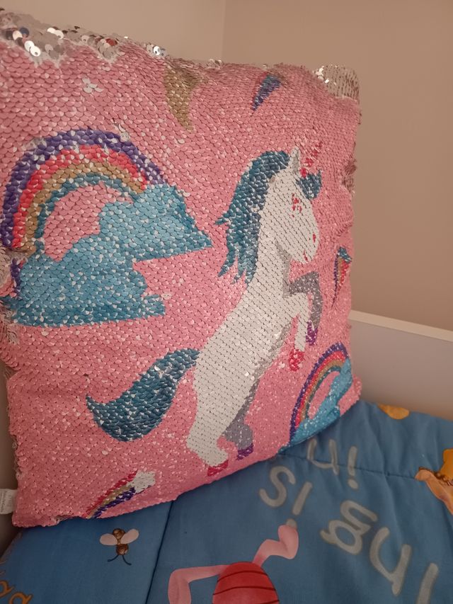 Cuscino unicorno con paillettes reversibili