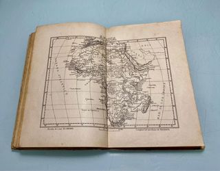 Libro escolar antiguo “Geografia para niños” 1922