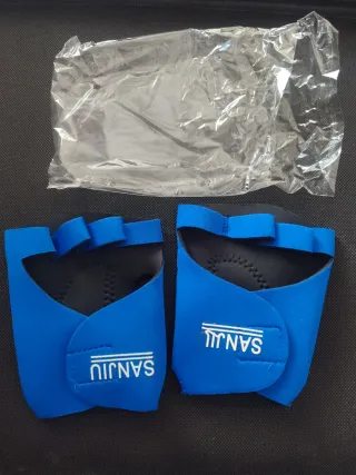 Guantes de entrenamiento azules