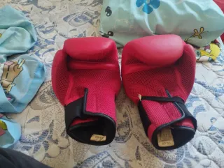 Guantes de boxeo Outshock 14 oz