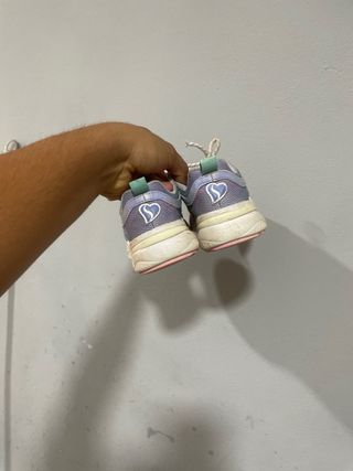Zapatos Skechers Niña Arcoíris