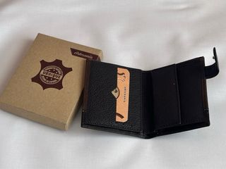 Pack Regalo Cartera y Llavero Virgen del rocio.
