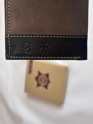 Pack Regalo Cartera y Llavero Virgen del rocio.