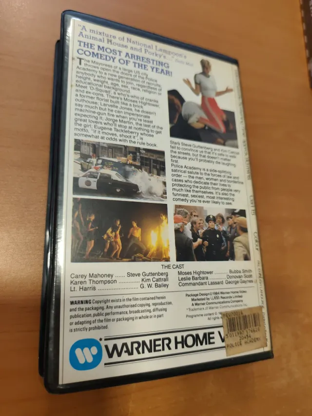 Police Academy VHS primera edición, importada.