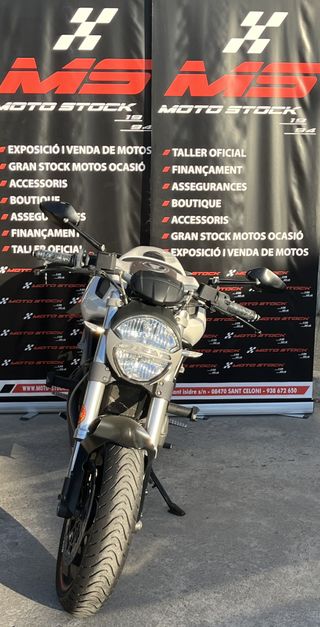 DUCATI MONSTER 696
