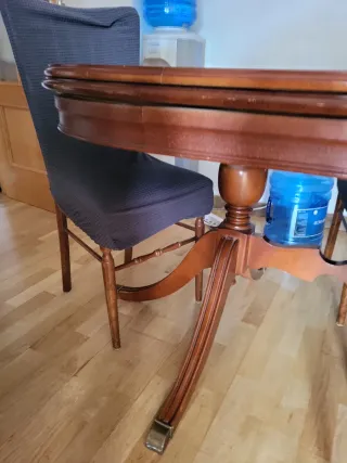 Mesa de comedor extensible madera.