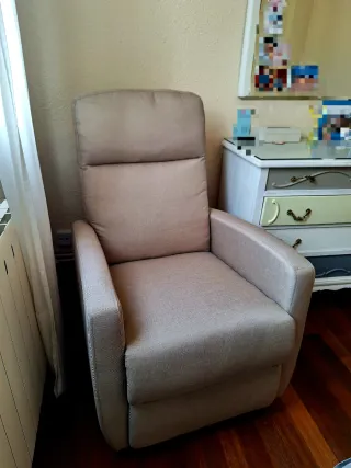 Sillón reclinable beige tela mecánico