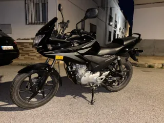 Honda CBF 125 - 4.500 km