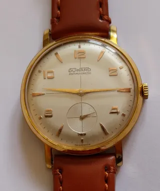Reloj Duward Automático Dorado y Marrón
