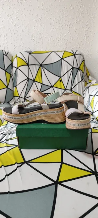 Sandalias Tommy Jeans Beige y Verde Menta