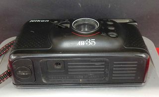 1661-Camara NIKON AW 35 -point and shoot -3.5/35mm