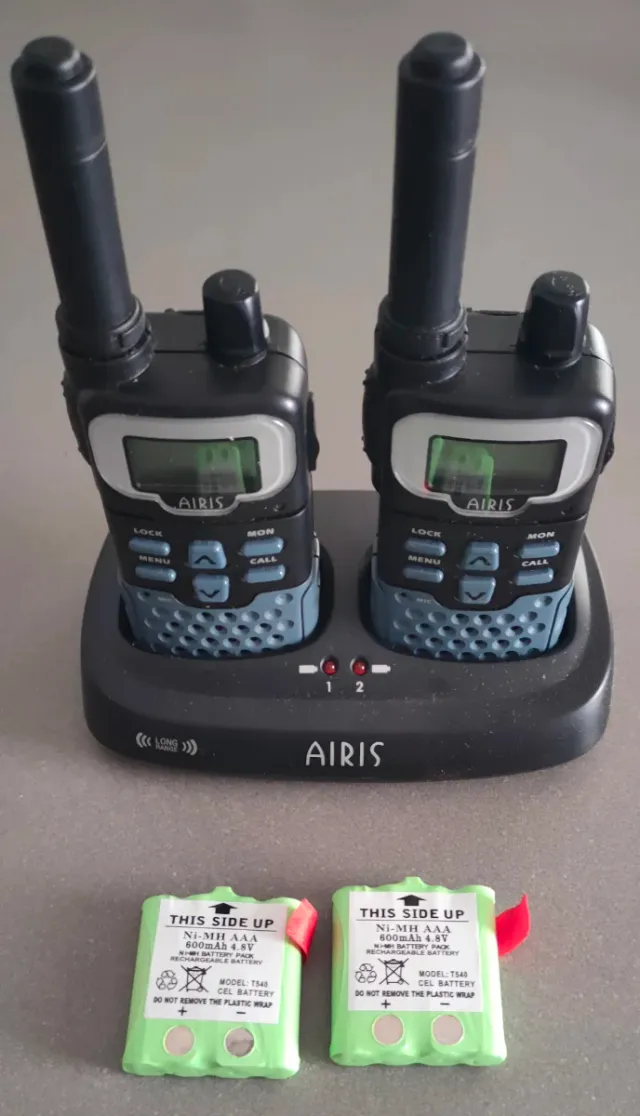 Walkie Talkie AIRIS T540 8km 2CH