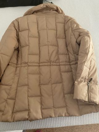 Chaqueta acolchada beige Compañía Fantástica Talla