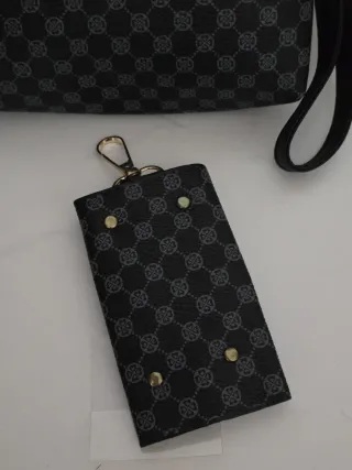 JUEGO DE BOLSO Y CARTERAS. CON ETIQUETA 