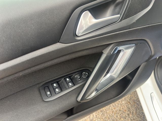 Peugeot 308 SW Style BlueHDi 130 S&S