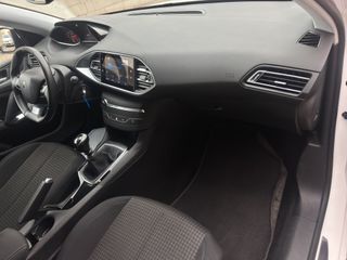 Peugeot 308 SW Style BlueHDi 130 S&S