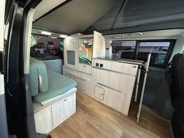 Volkswagen Caravelle 2022 Camper